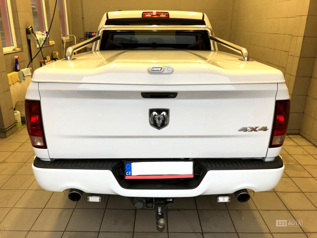 Dodge Charger, 2020 - pohled č. 6