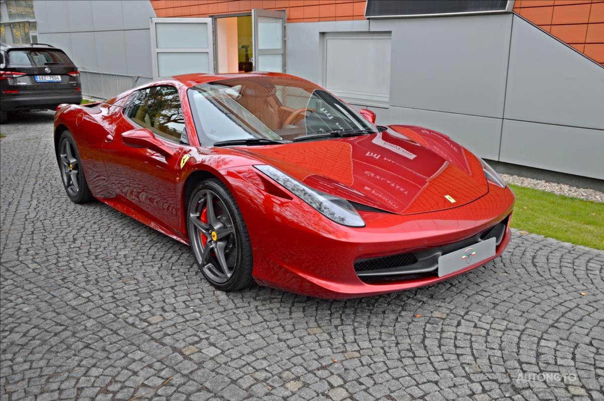 Ferrari 458, 2016 - celkový pohled