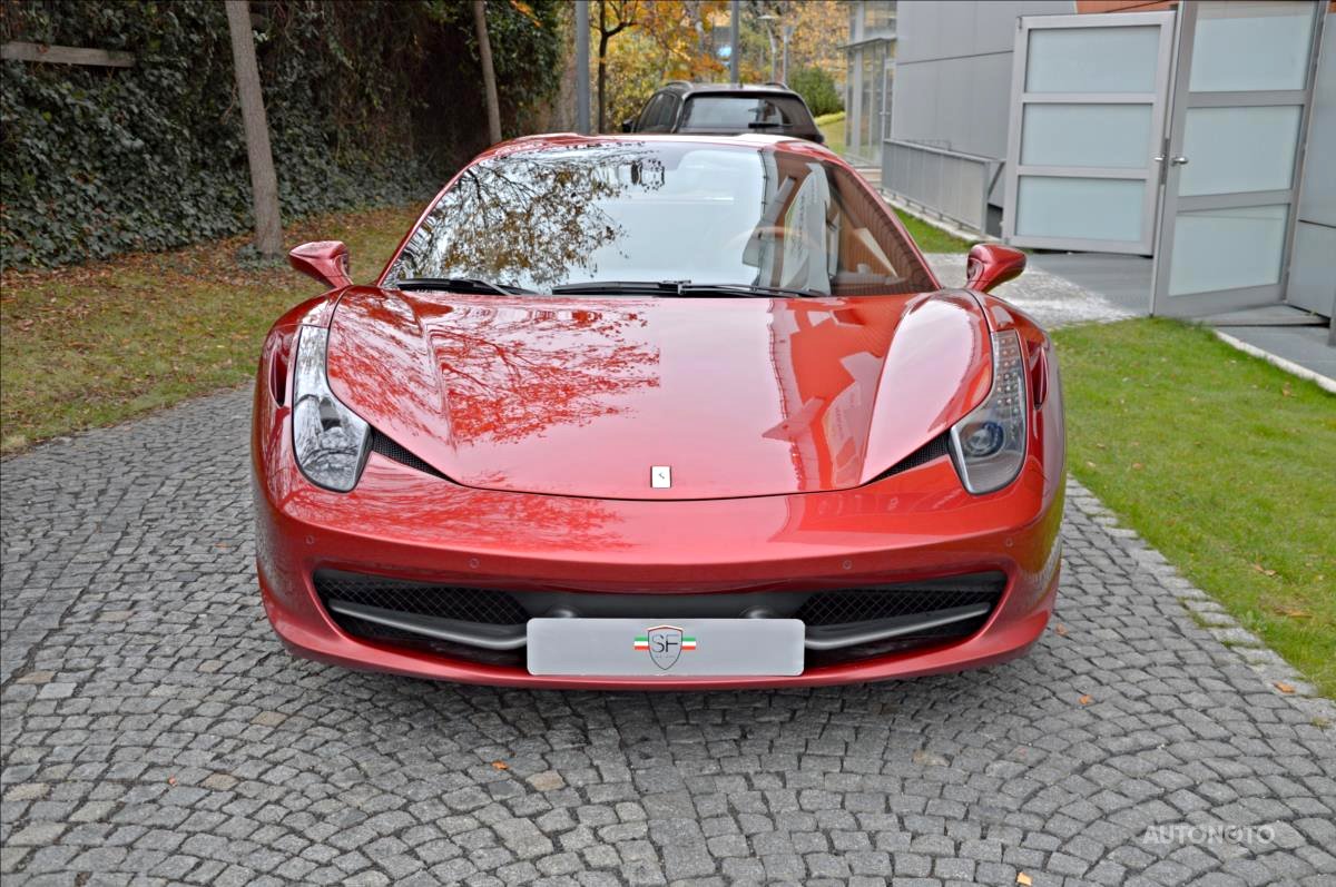 Ferrari 458, 2016 - pohled č. 2