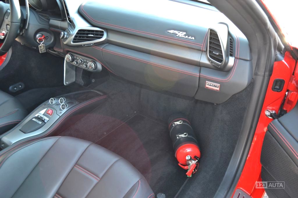 Ferrari 458, 2011 - pohled č. 14