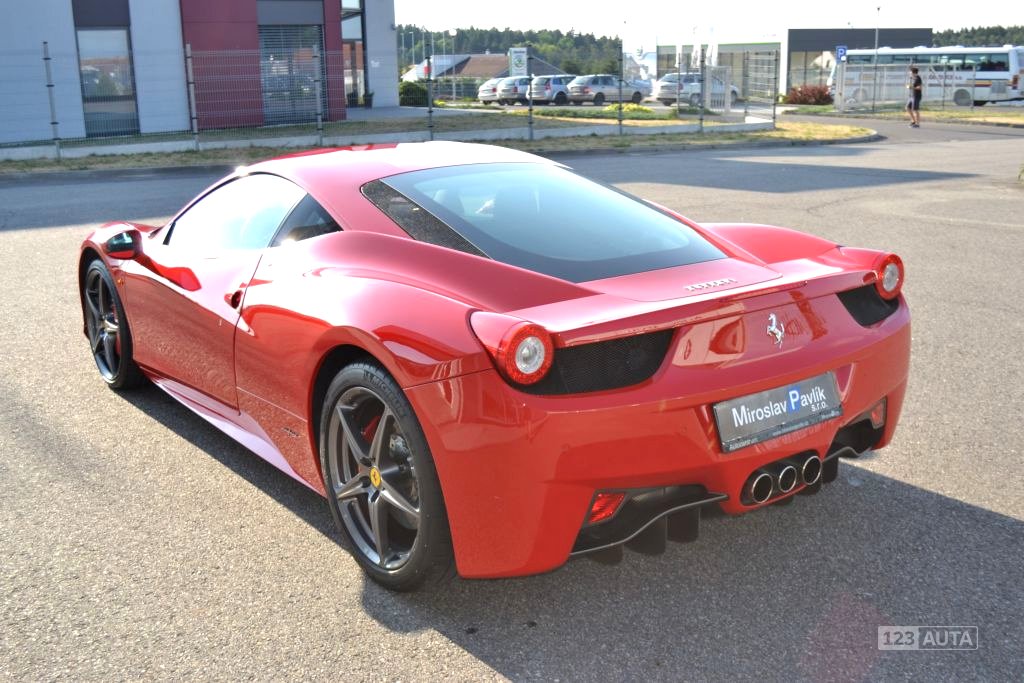 Ferrari 458, 2011 - pohled č. 5