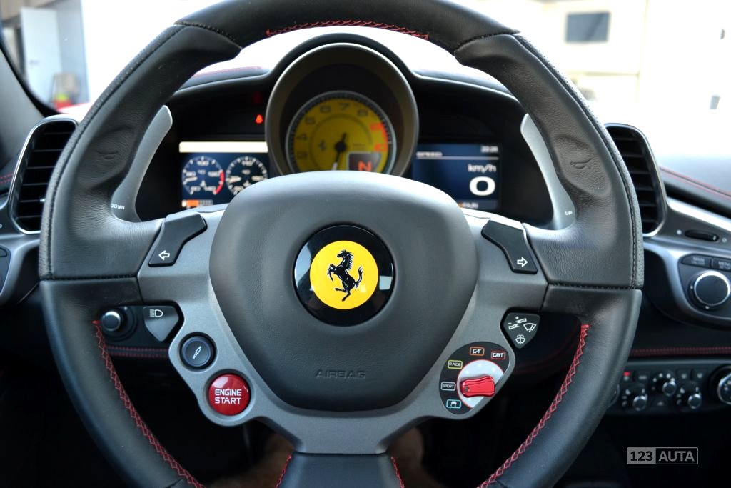 Ferrari 458, 2011 - pohled č. 8