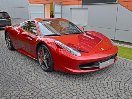 Ferrari 458, 2016