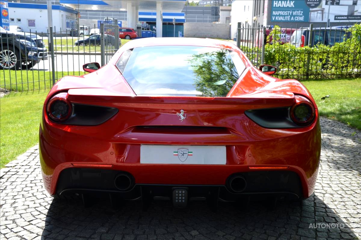 Ferrari 488, 2016 - pohled č. 7