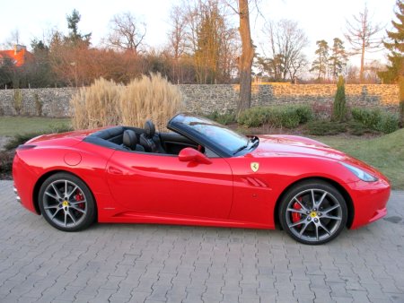 Ferrari California, 2010 - pohled č. 2