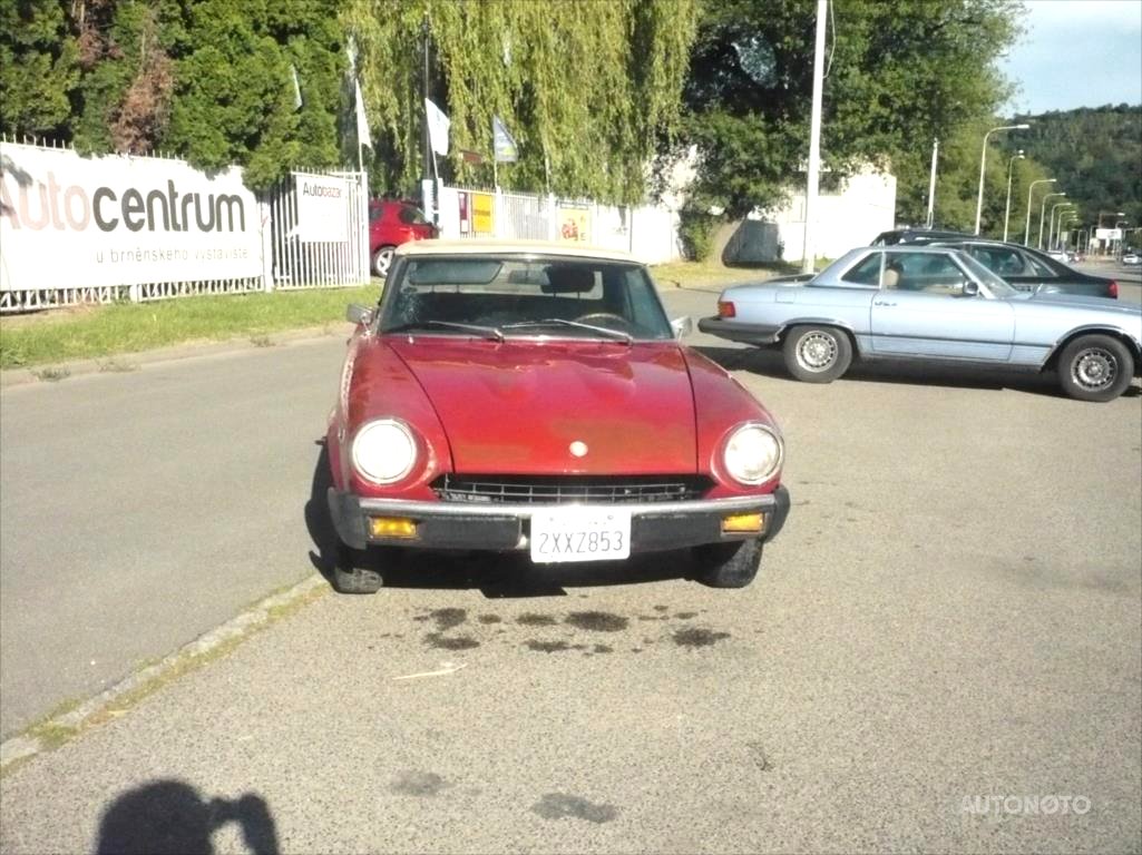 Fiat 124 Spider, 1975 - pohled č. 3