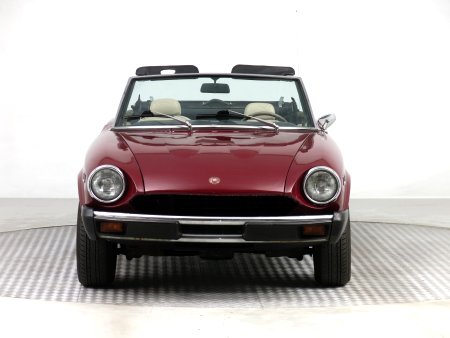 Fiat 124 Spider, 1976 - pohled č. 2