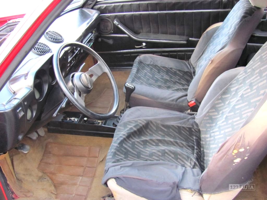 Fiat 128, 1973 - pohled č. 8