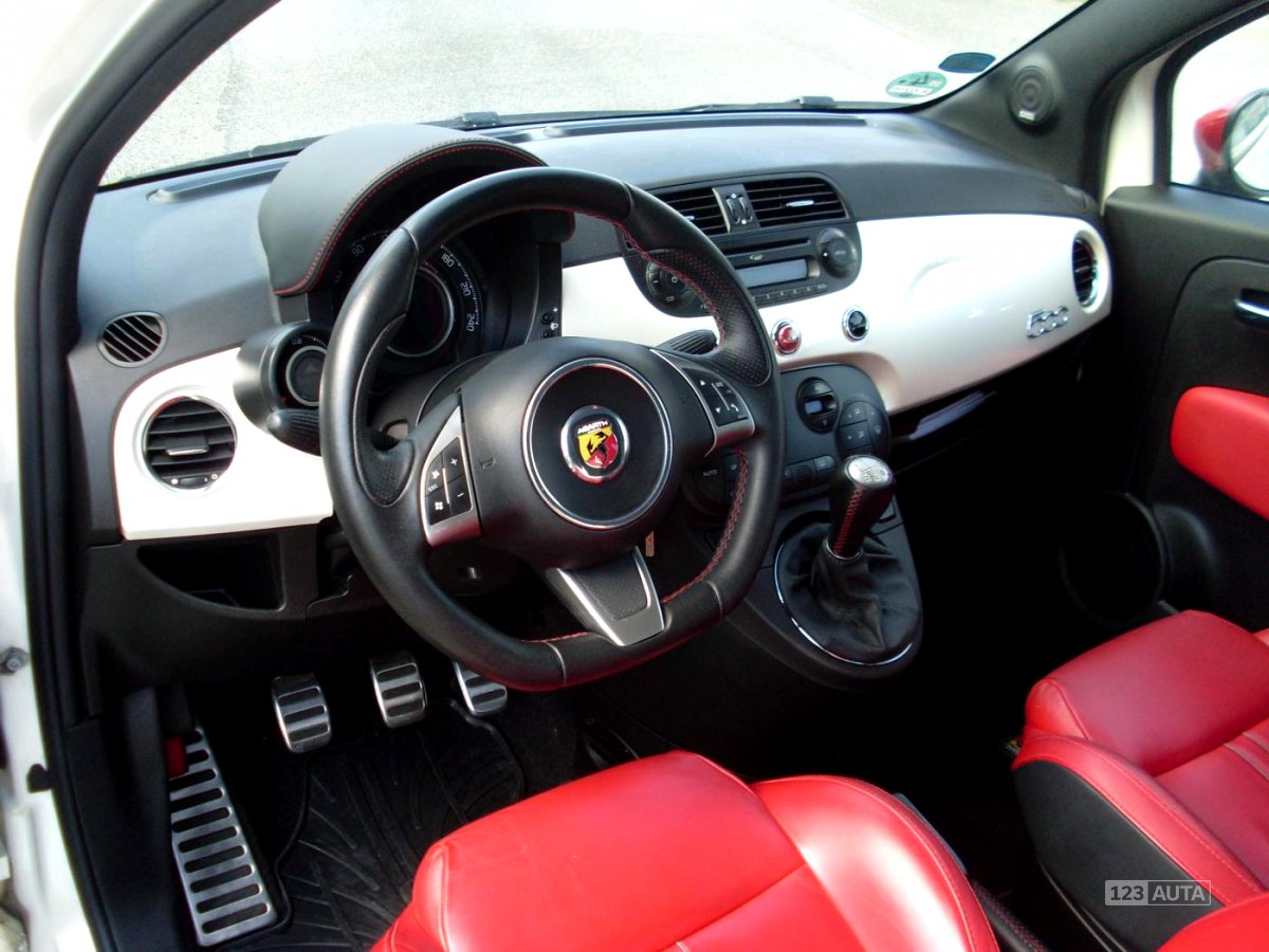 Abarth 500, 2009 - pohled č. 11