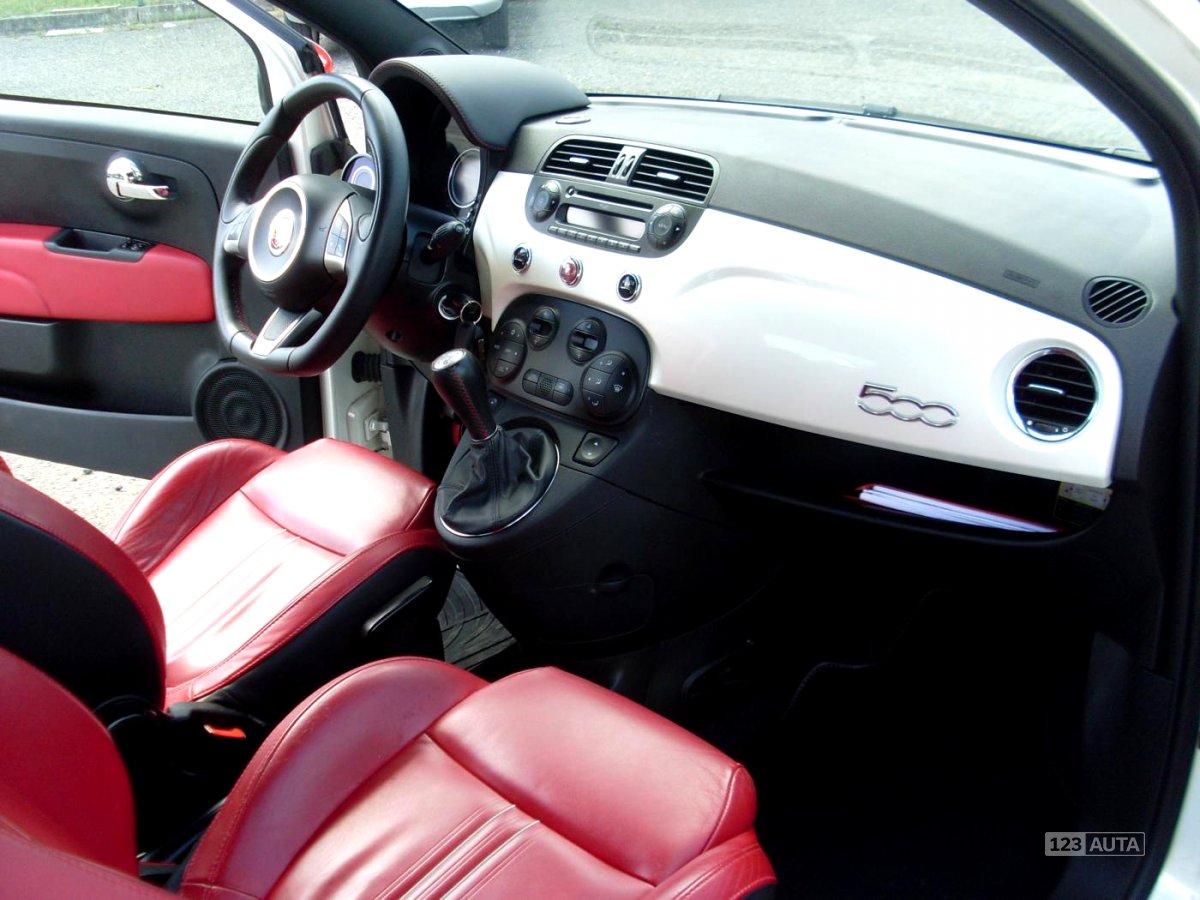 Abarth 500, 2009 - pohled č. 13