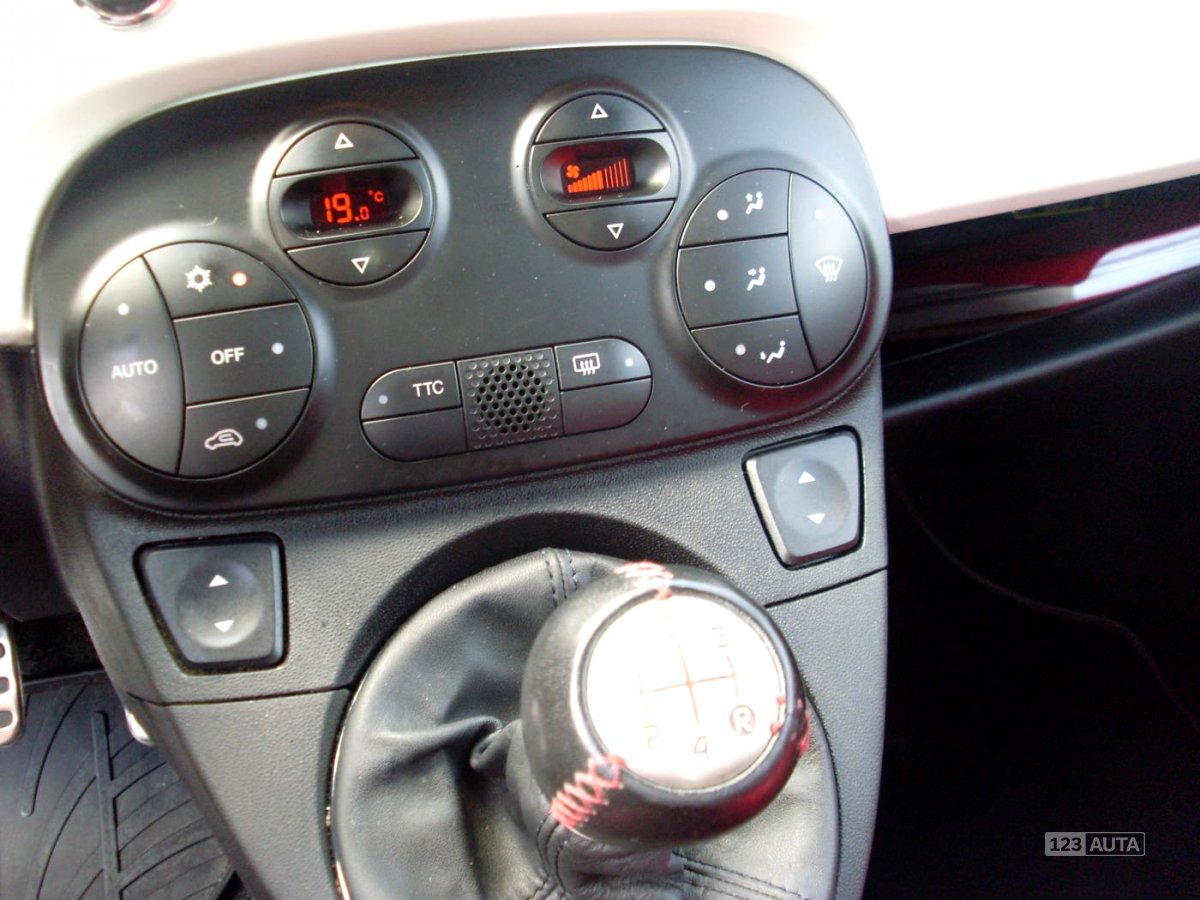 Abarth 500, 2009 - pohled č. 14