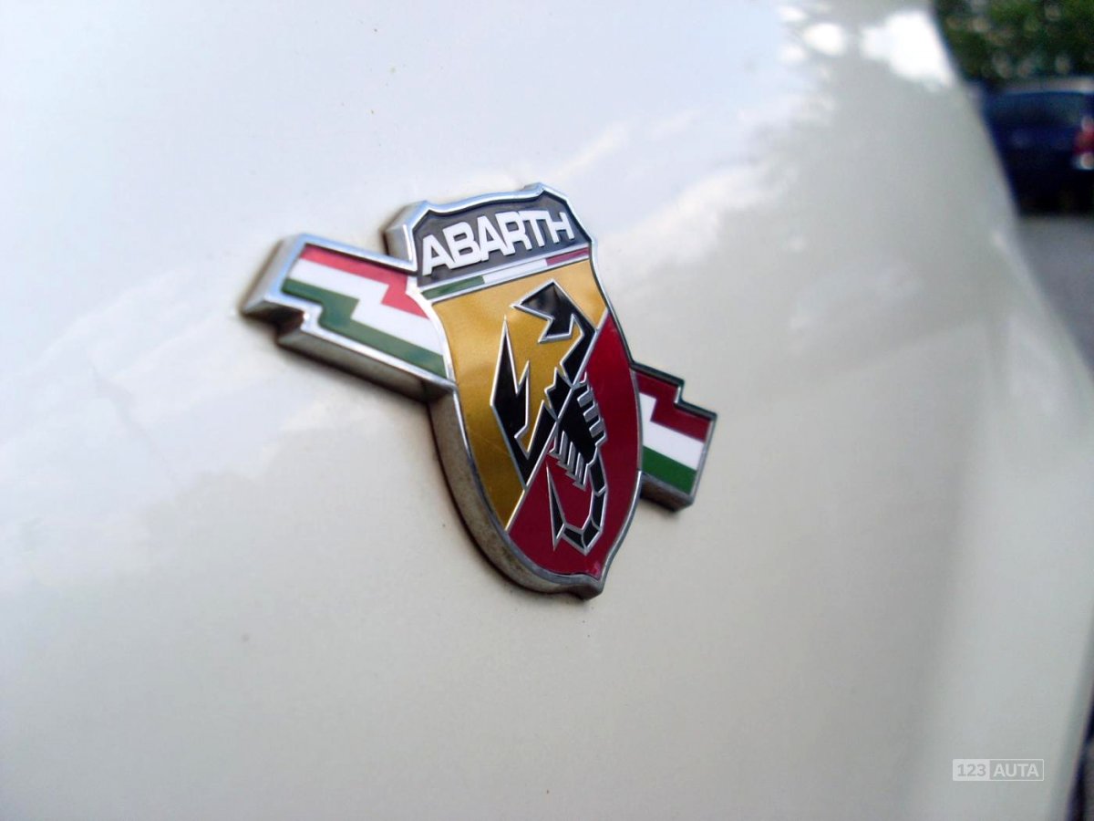Abarth 500, 2009 - pohled č. 22