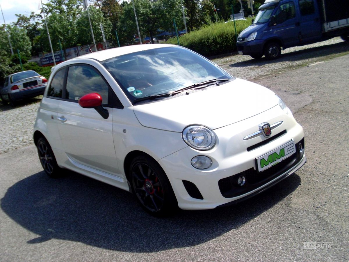 Abarth 500, 2009 - pohled č. 3