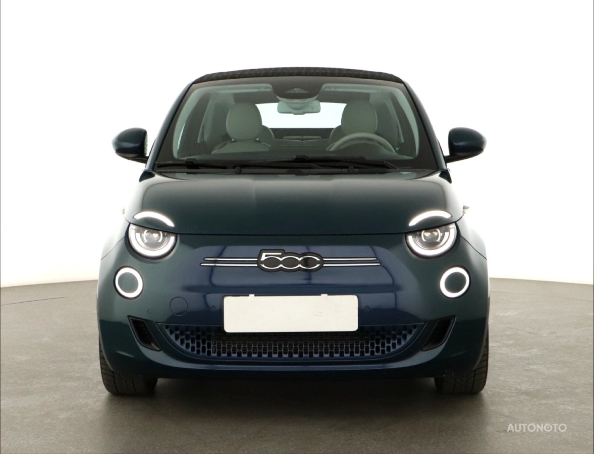 Fiat 500e, 2021 - pohled č. 2