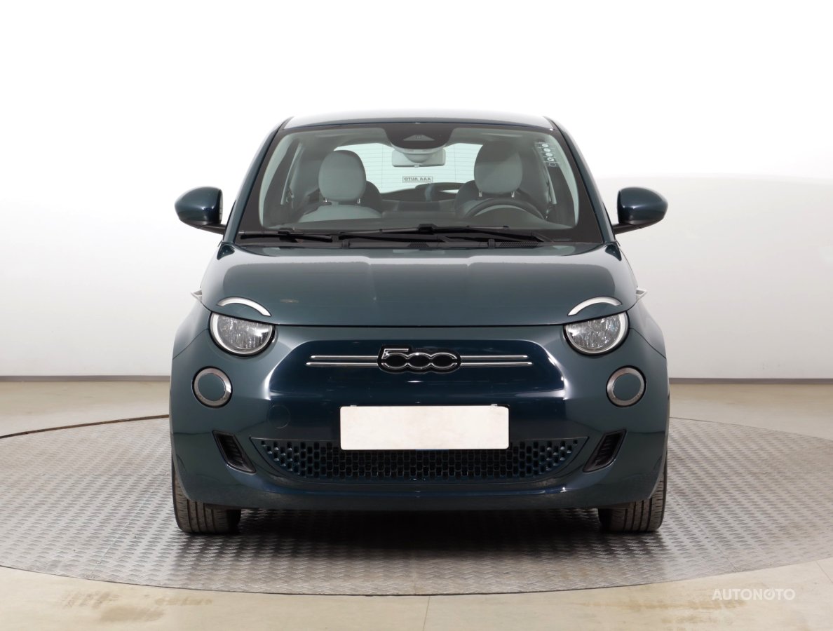 Fiat 500e, 2022 - pohled č. 2