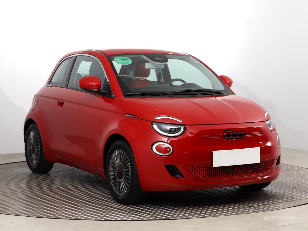Fiat 500e, 2022 - celkový pohled