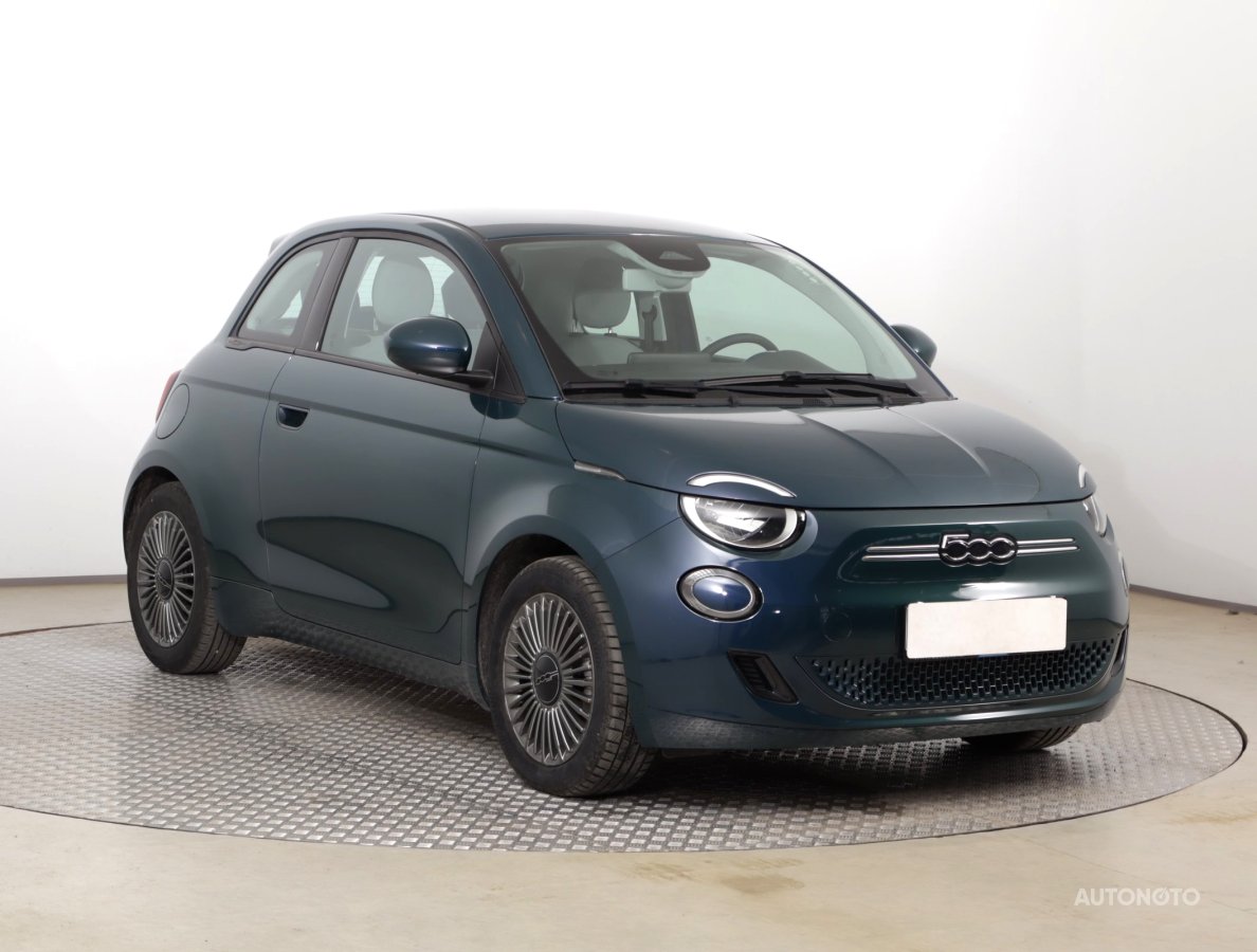 Fiat 500e, 2022 - celkový pohled
