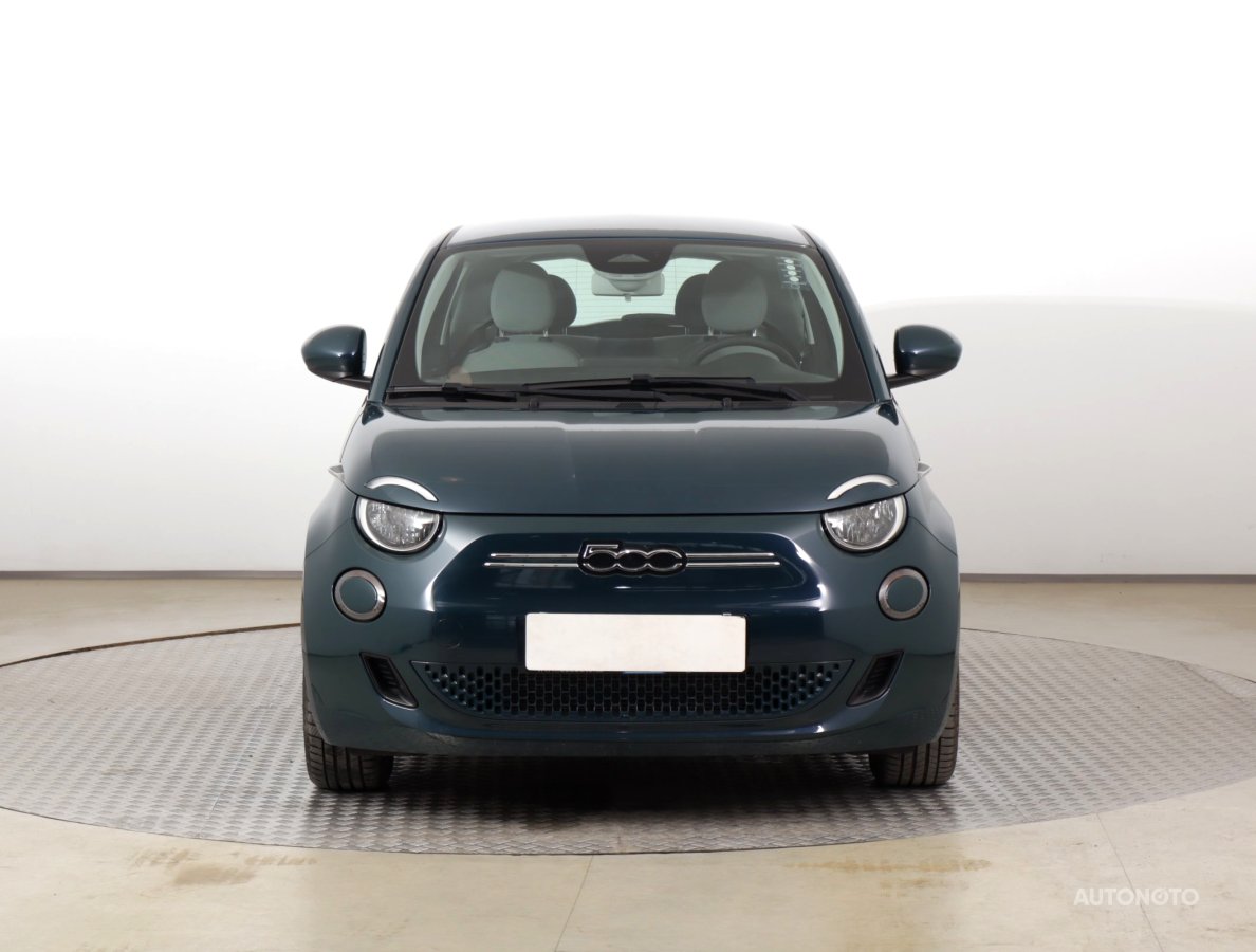 Fiat 500e, 2022 - pohled č. 2