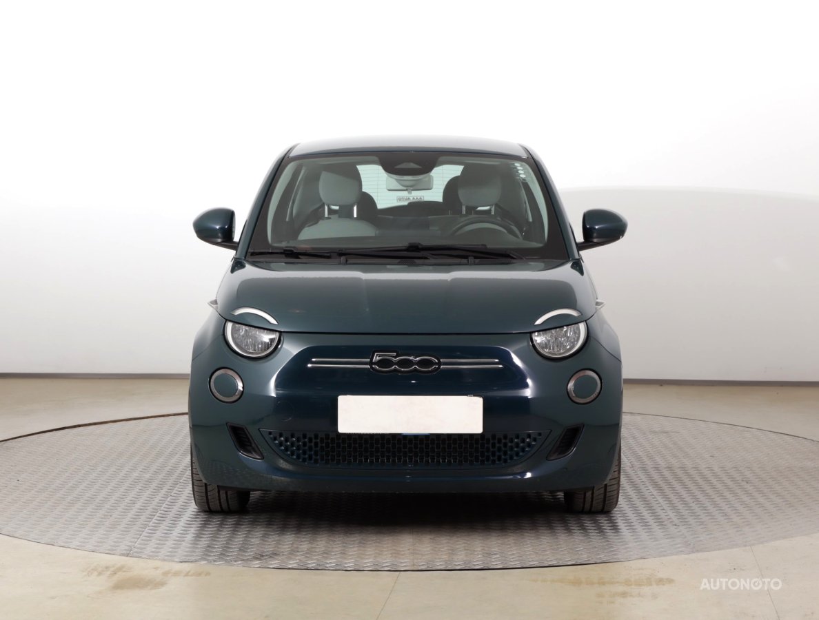 Fiat 500e, 2022 - pohled č. 2