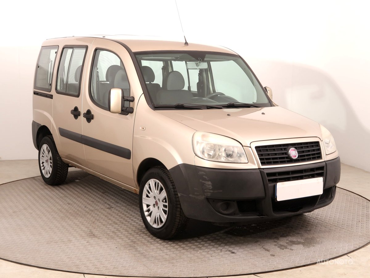 Fiat Dobló, 2010 - celkový pohled