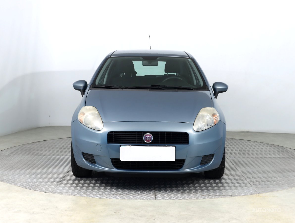 Fiat Grande Punto, 2011 - pohled č. 2