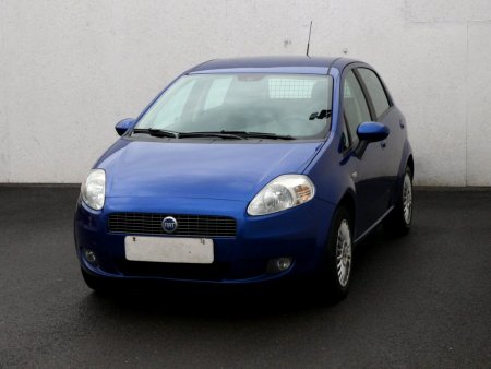 Fiat Grande Punto, 2010 - pohled č. 3
