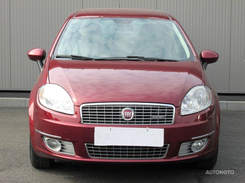 Fiat Linea, 2013 - pohled č. 2