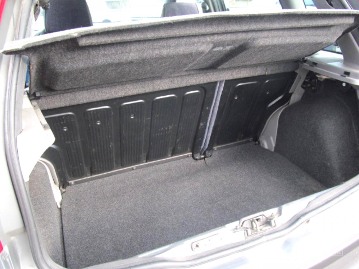 Fiat Punto, 1995 - pohled č. 17