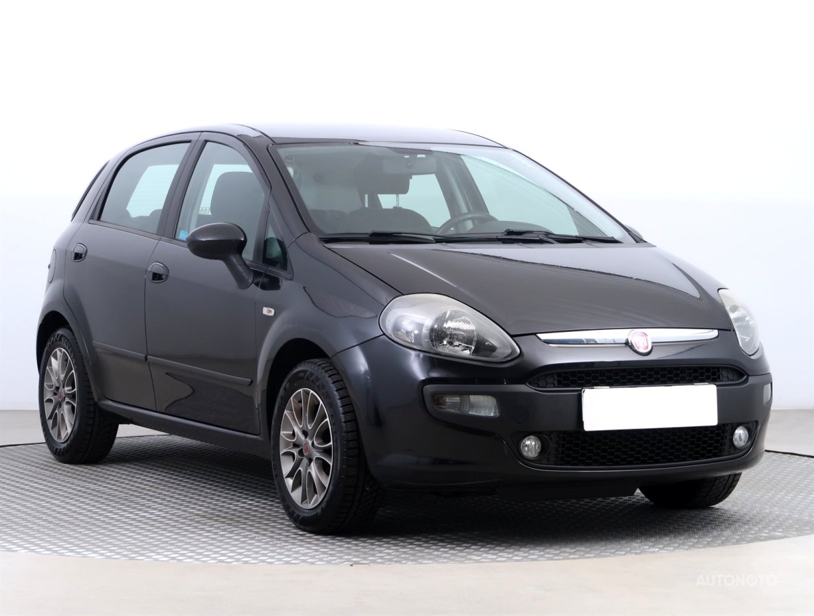 Fiat Punto, 2010 - celkový pohled