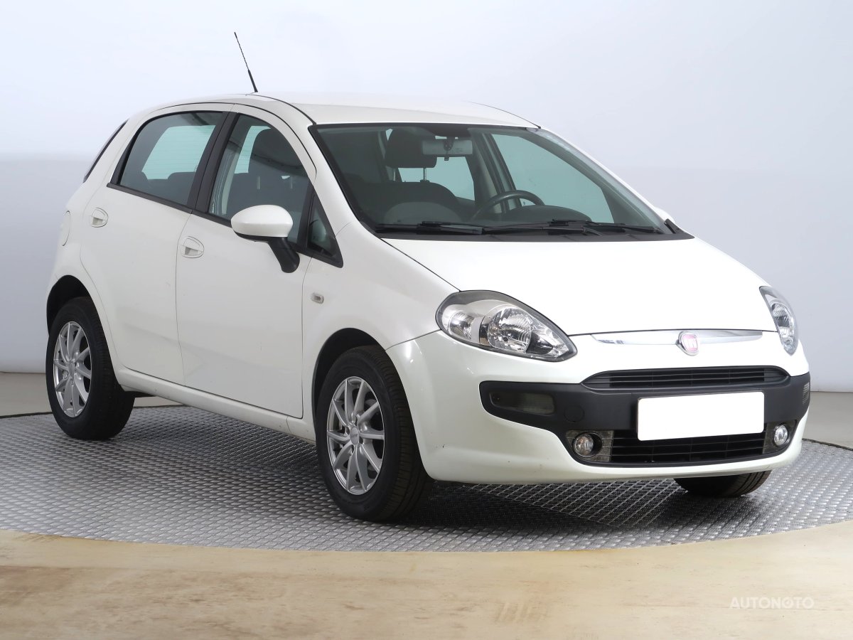 Fiat Punto, 2010 - celkový pohled