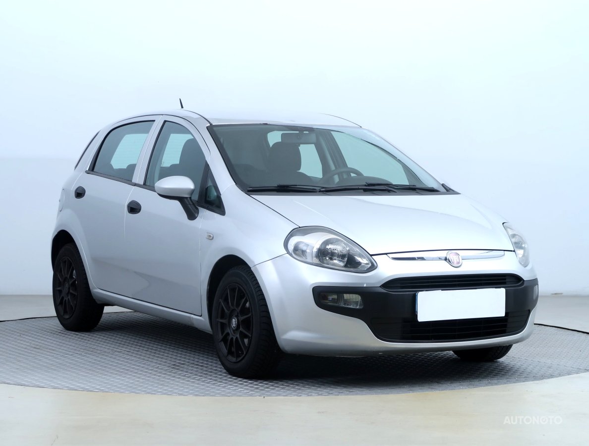 Fiat Punto, 2010 - celkový pohled