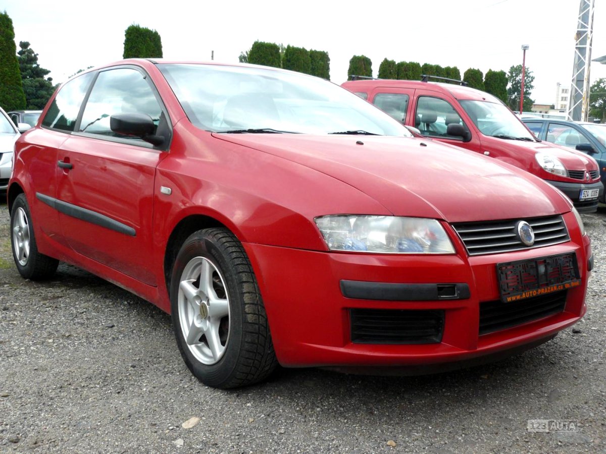 Fiat Stilo, 2003 - celkový pohled