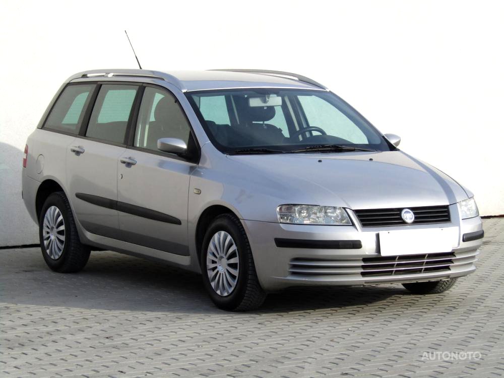 Fiat Stilo, 2003 - celkový pohled