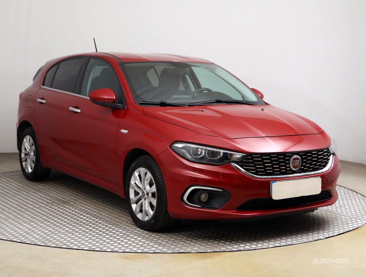 Fiat Tipo, 2017 - celkový pohled