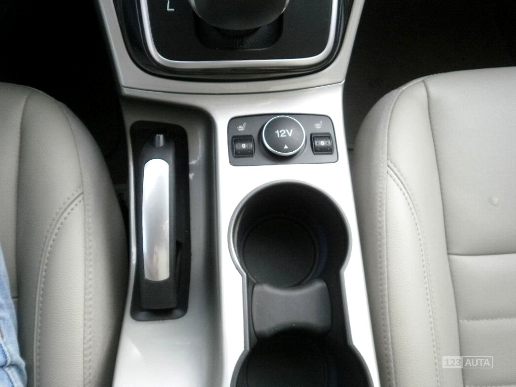 Ford C-MAX, 2015 - pohled č. 12