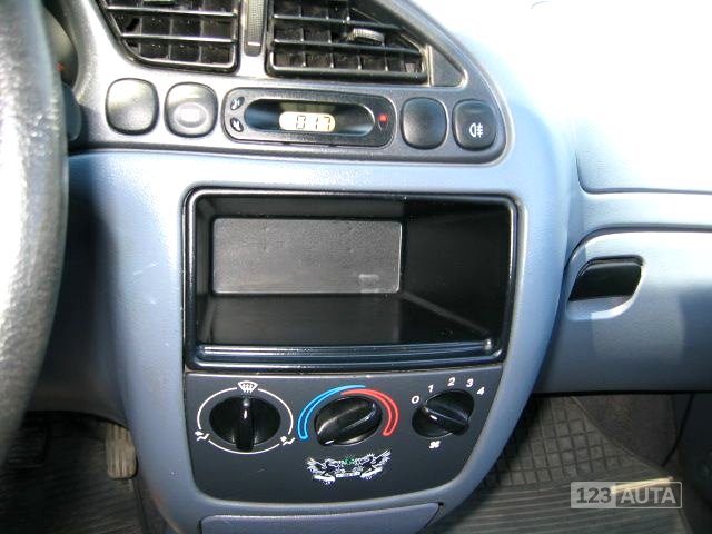 Ford Courier, 1997 - pohled č. 17