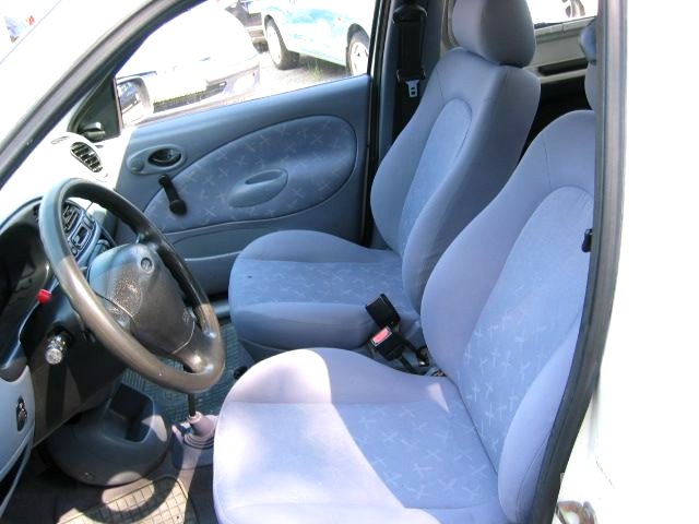 Ford Courier, 1997 - pohled č. 9