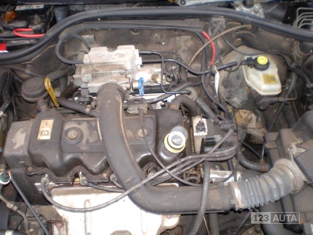 Ford Escort, 1999 - pohled č. 14