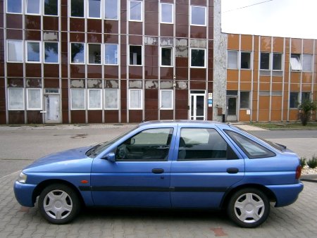Ford Escort, 1998 - pohled č. 5