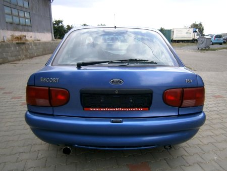 Ford Escort, 1998 - pohled č. 8