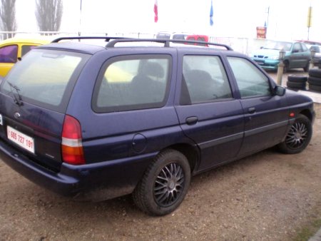 Ford Escort, 1999 - pohled č. 4