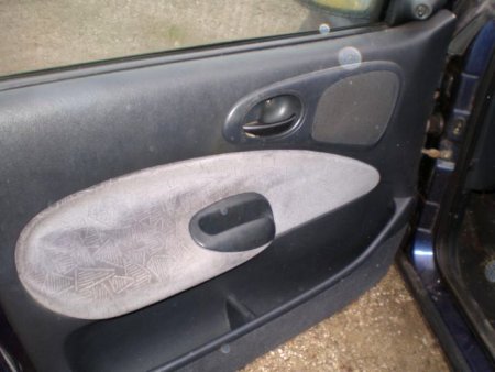 Ford Escort, 1999 - pohled č. 7