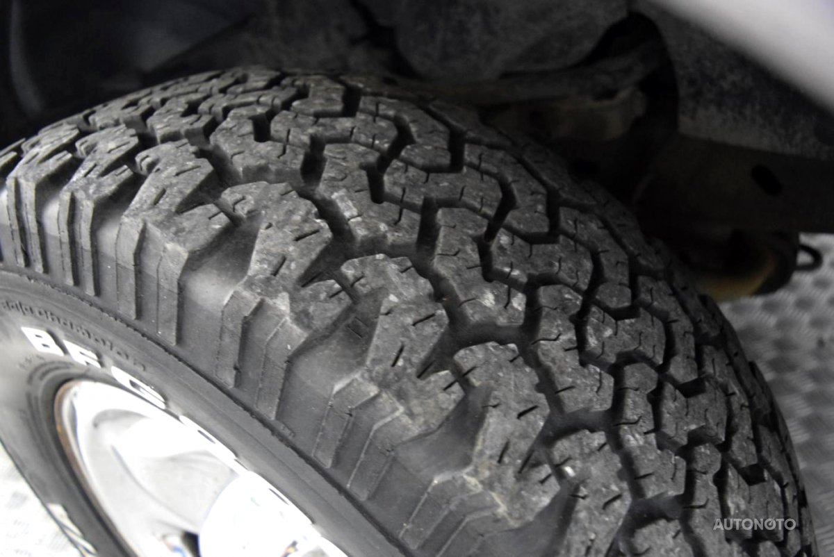 Ford Explorer, 1997 - pohled č. 8