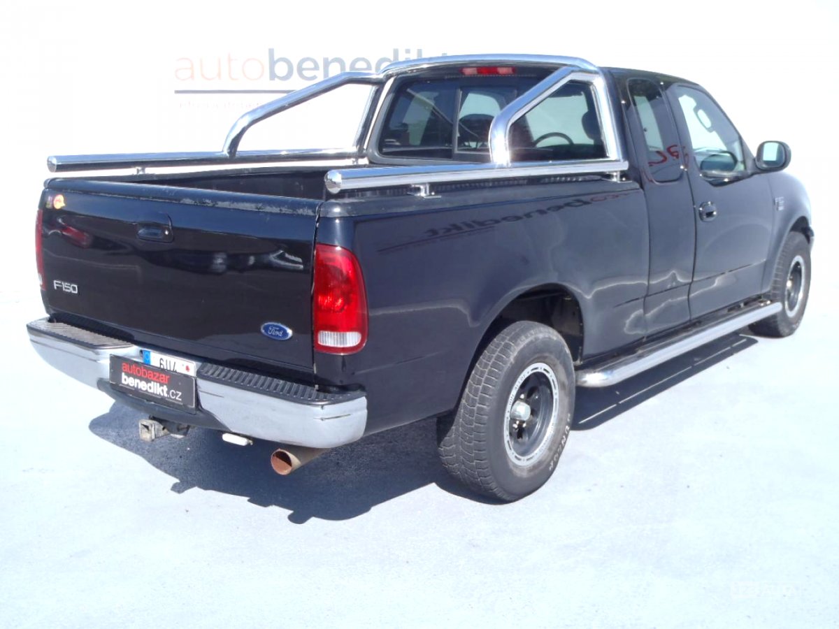 Ford F-150, 2002 - pohled č. 4