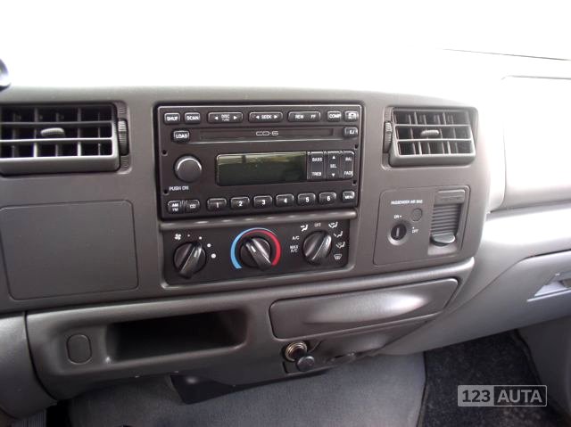 Ford F-350, 2002 - pohled č. 10