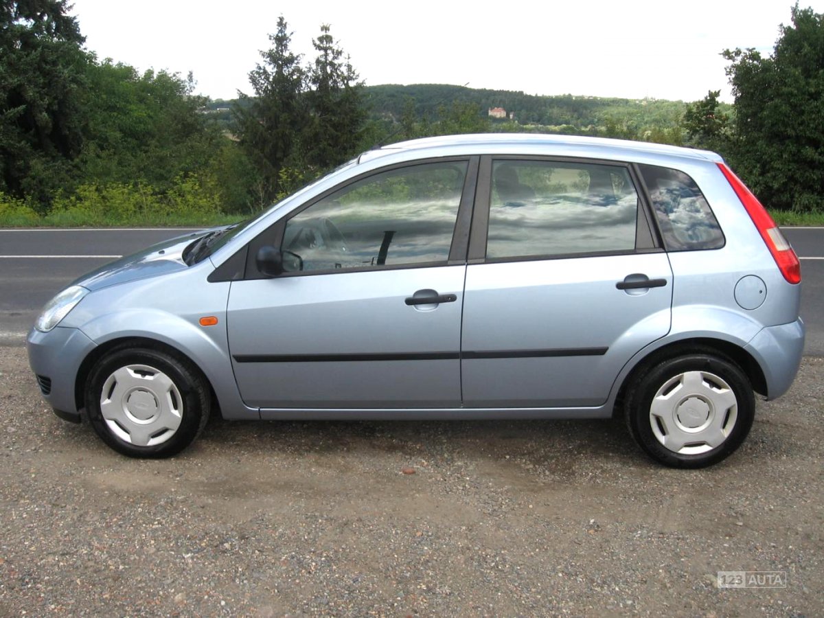 Ford Fiesta, 2004 - pohled č. 3