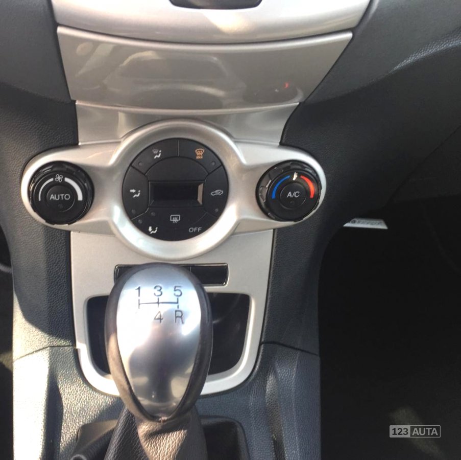 Ford Fiesta, 2011 - pohled č. 23