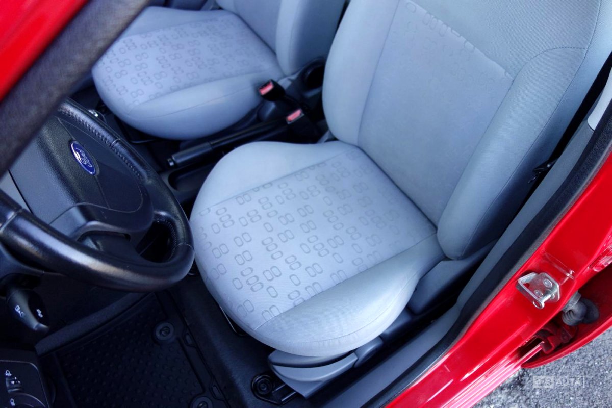 Ford Fiesta, 2002 - pohled č. 9