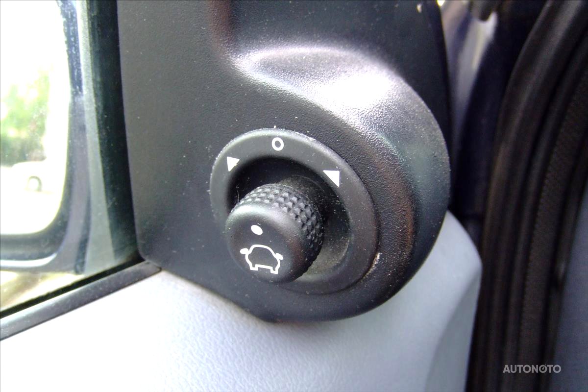 Ford Fiesta, 1998 - pohled č. 10