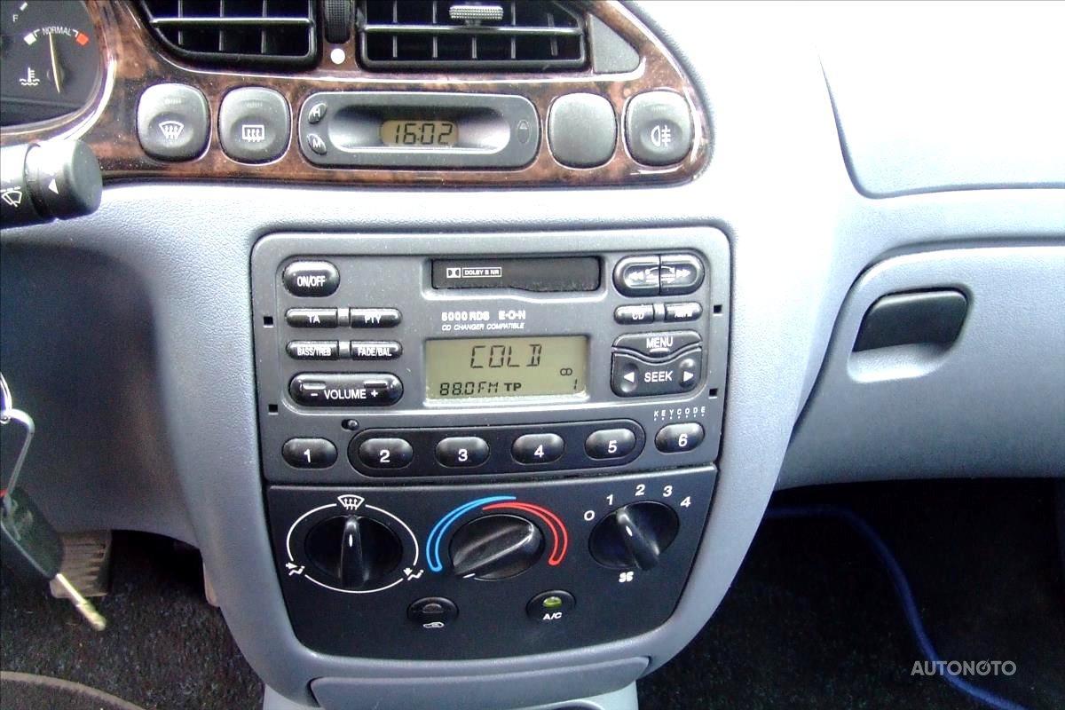 Ford Fiesta, 1998 - pohled č. 8